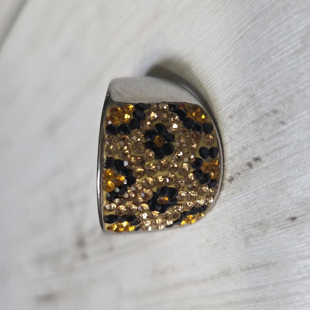 Elegant Silver and Gold Ring